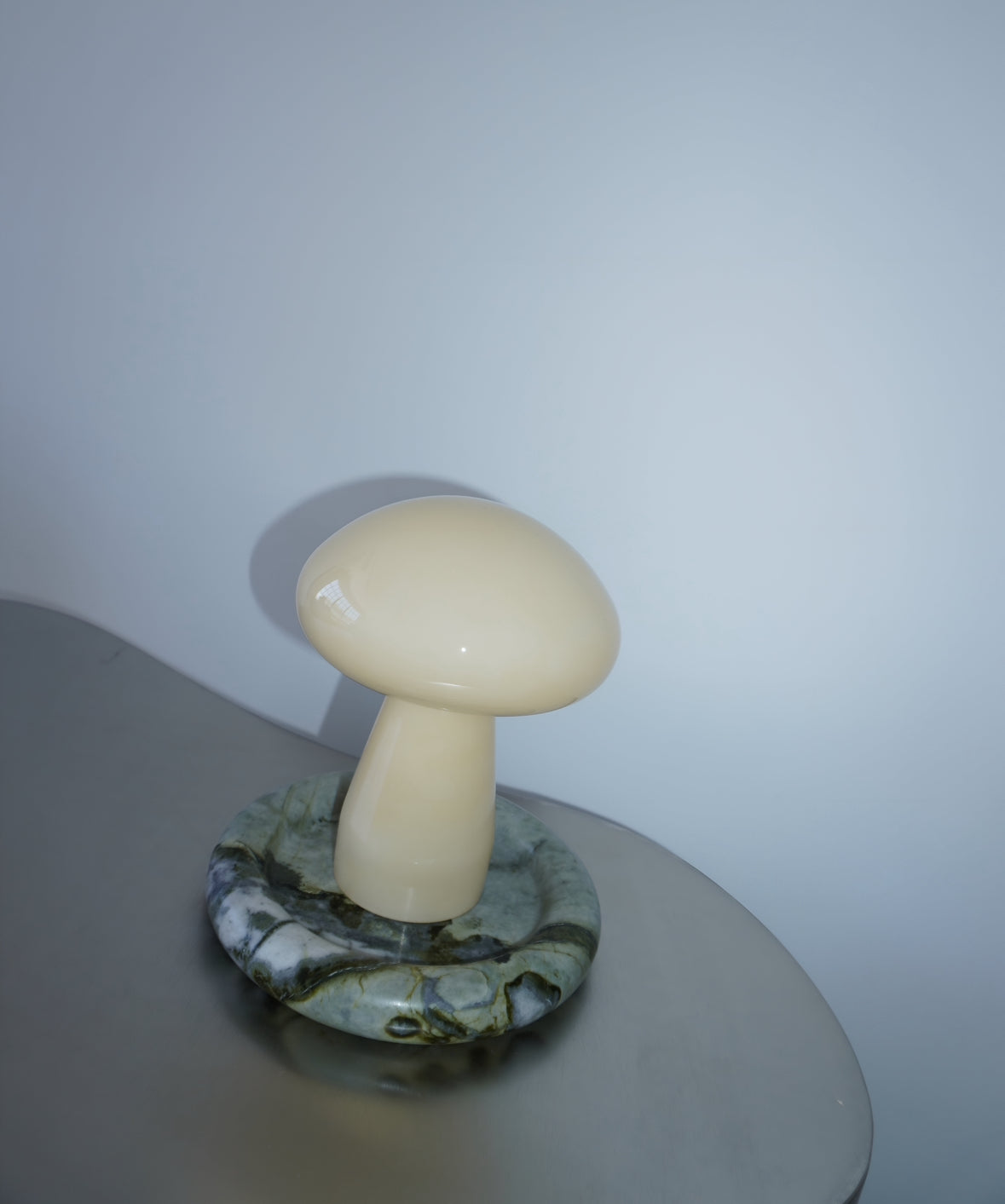 LucienLuxe – Elegant designbordslampa
