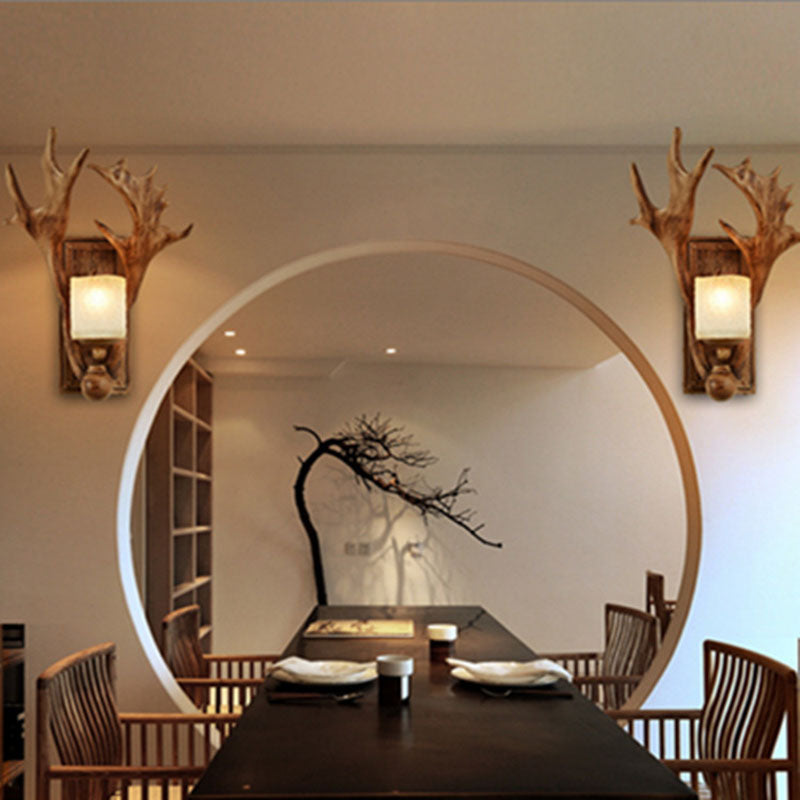 RusticAntler - Rustik Vägglampa med En Glödlampa
