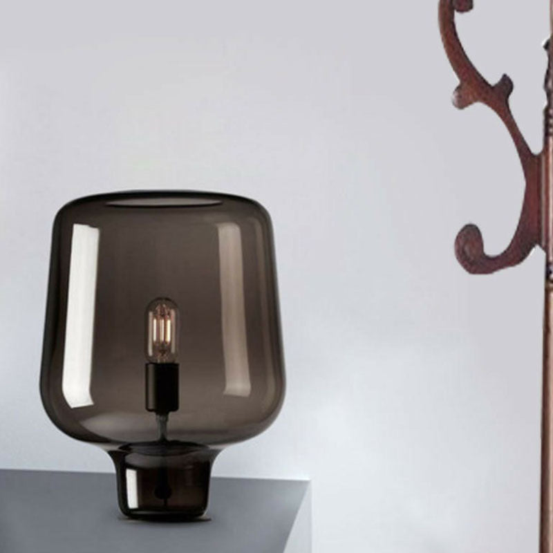 Modern 1-ljuskälla Nattlamp - Svart Bordsarmatur med Kaffe-färgad Glaskupa