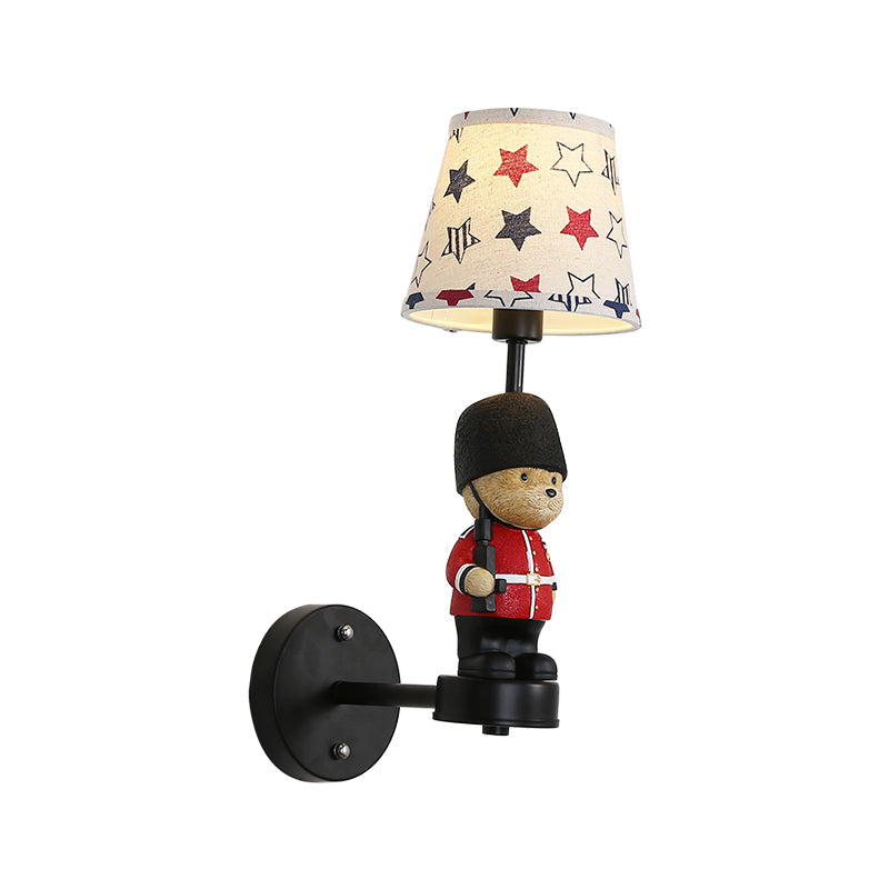 Empire Shade Vägglampa - Kinderstijl Tyglampa i Svart med Trooper Deco