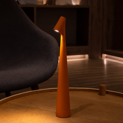 GlowContour – Stilren skrivbordslampa med skulpterad design