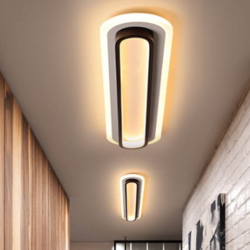 Oval LED Taklampa Svart/Vit med Akryldiffusor