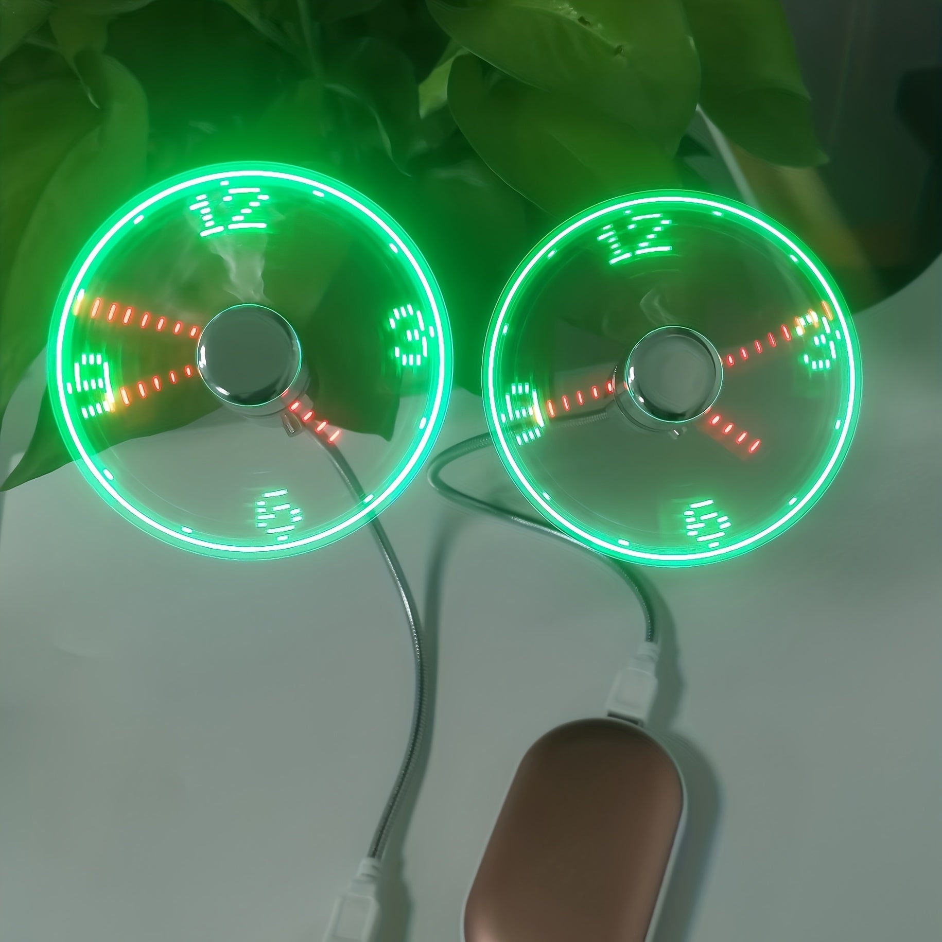 USB Skrivbordsfläkt med LED Klockdisplay