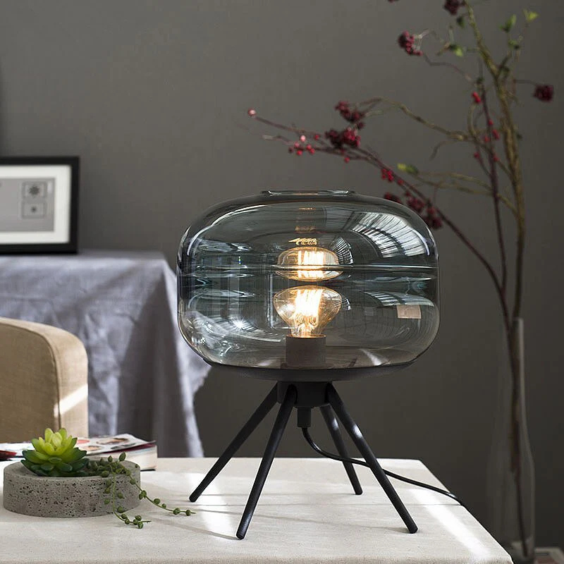 ModernEase Bordslampa – Stilig och Varm