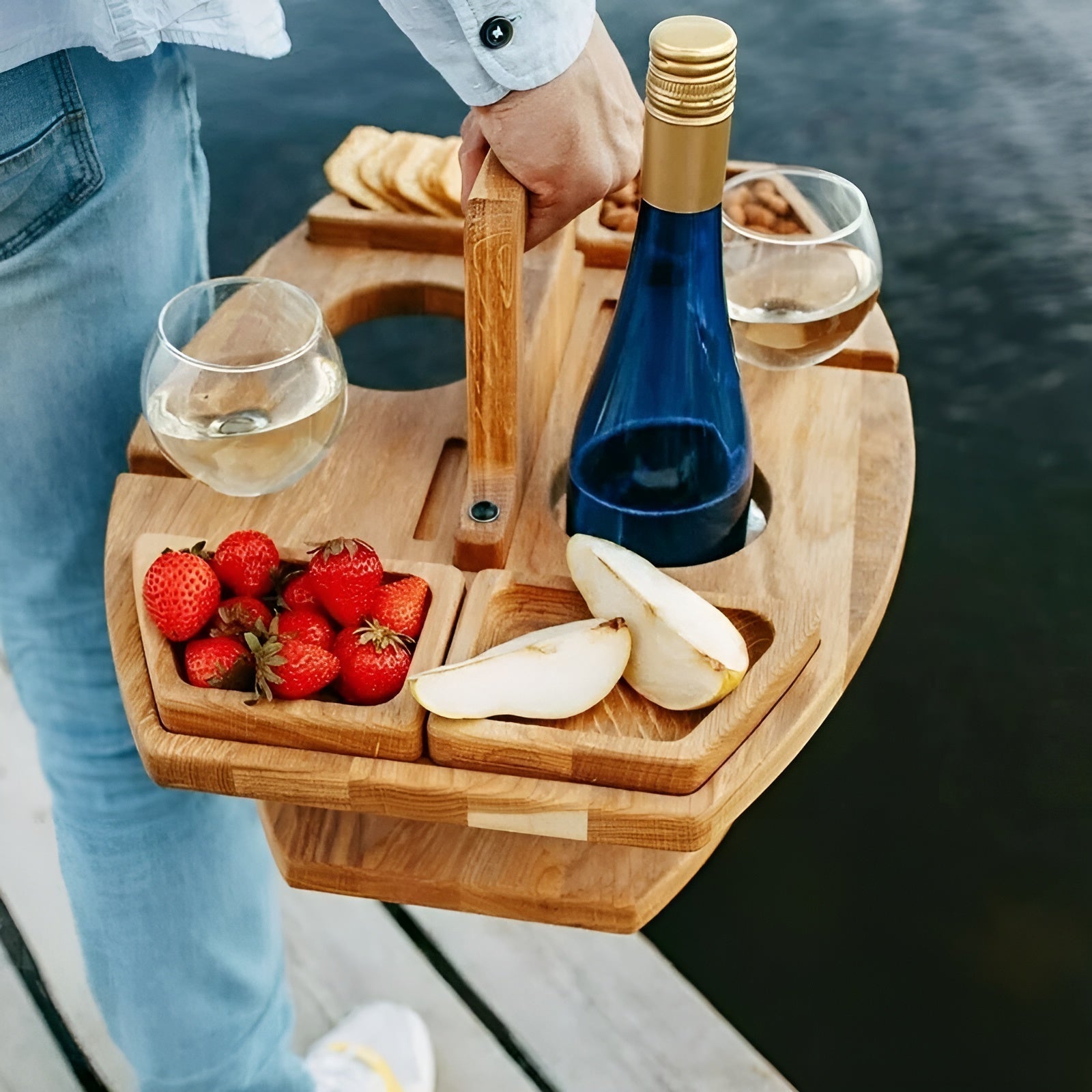 Trä picknick vinbord – Perfekt för vin &amp; snacks utomhus