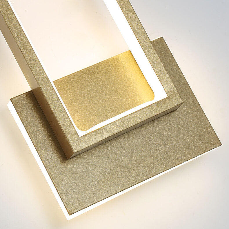 Modern minimalistisk LED-vägglampa i gyllene rektangulär form