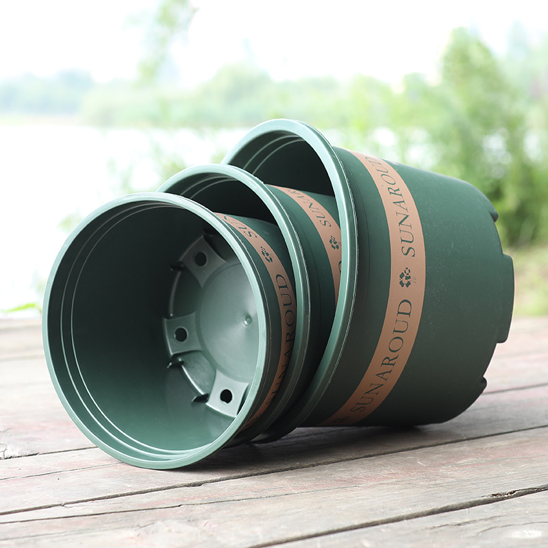 Robust planter av plast – Väderbeständig blomkruka för trädgård och balkong