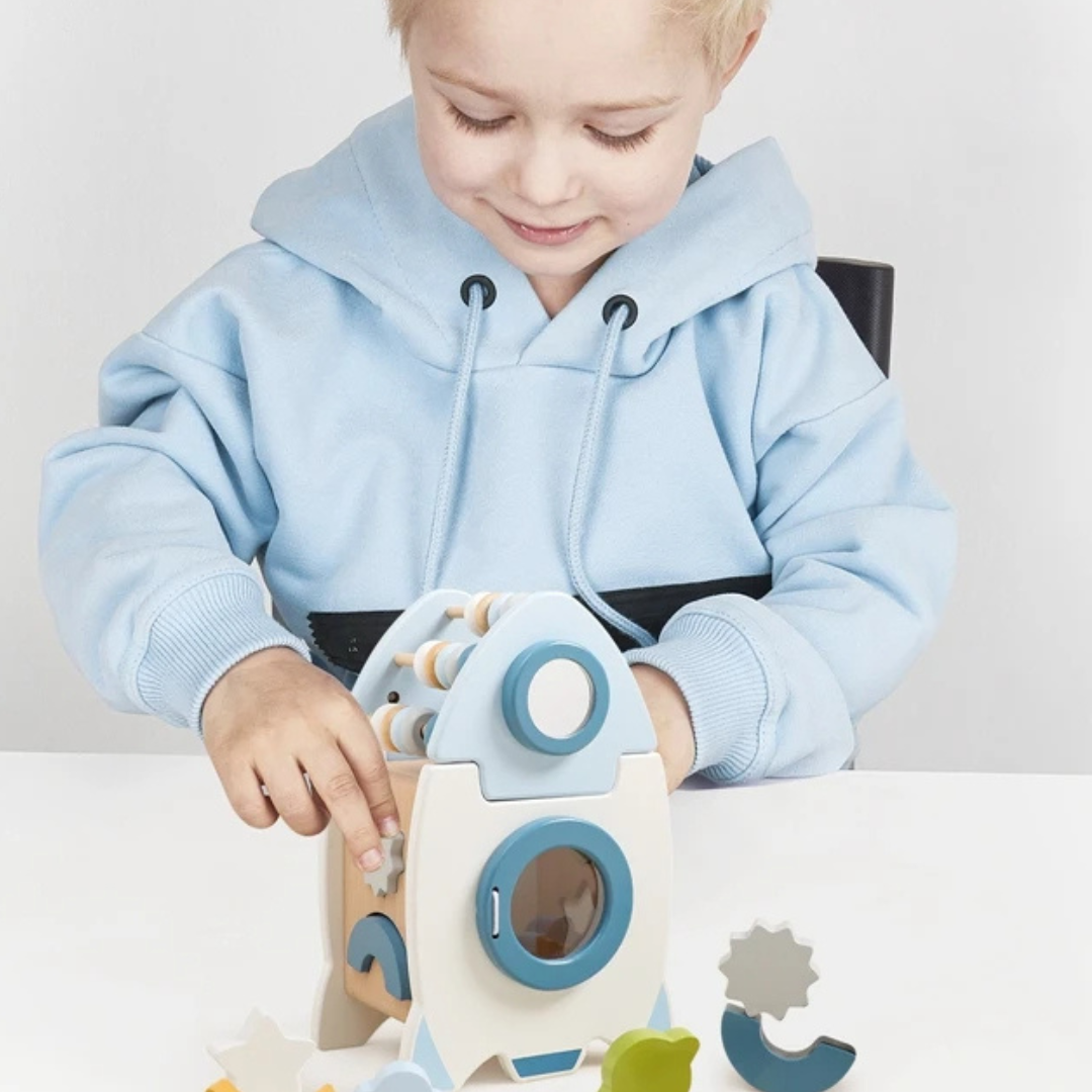 Handgjord Montessori Trä-Raket med Olika Former och Färger