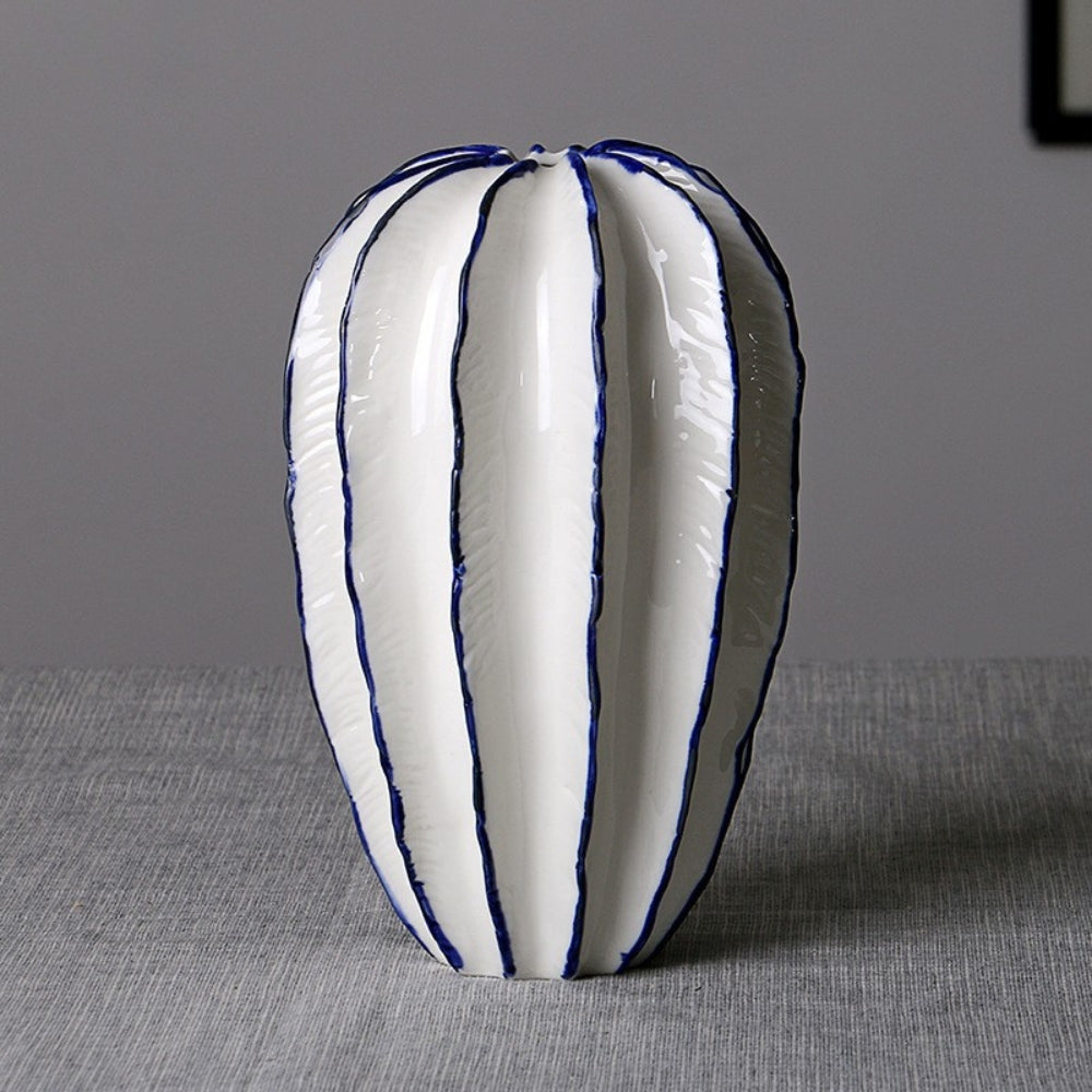 Stjärnfrukt Inspired Ceramic Pot