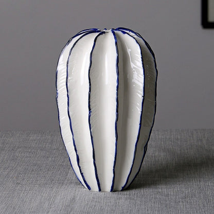 Stjärnfrukt Inspired Ceramic Pot