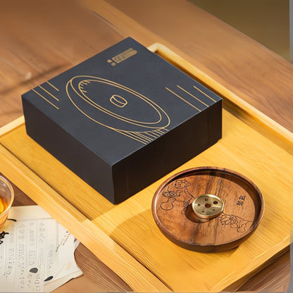 Rund trä- och kopparrökelsehållare