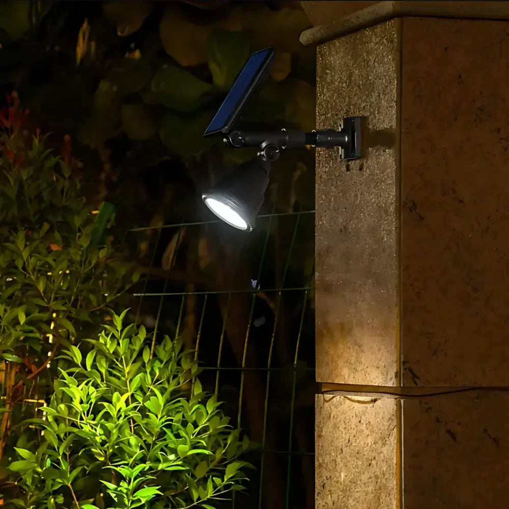 Trädgårdslampa med solenergidriven LED-uppsättning