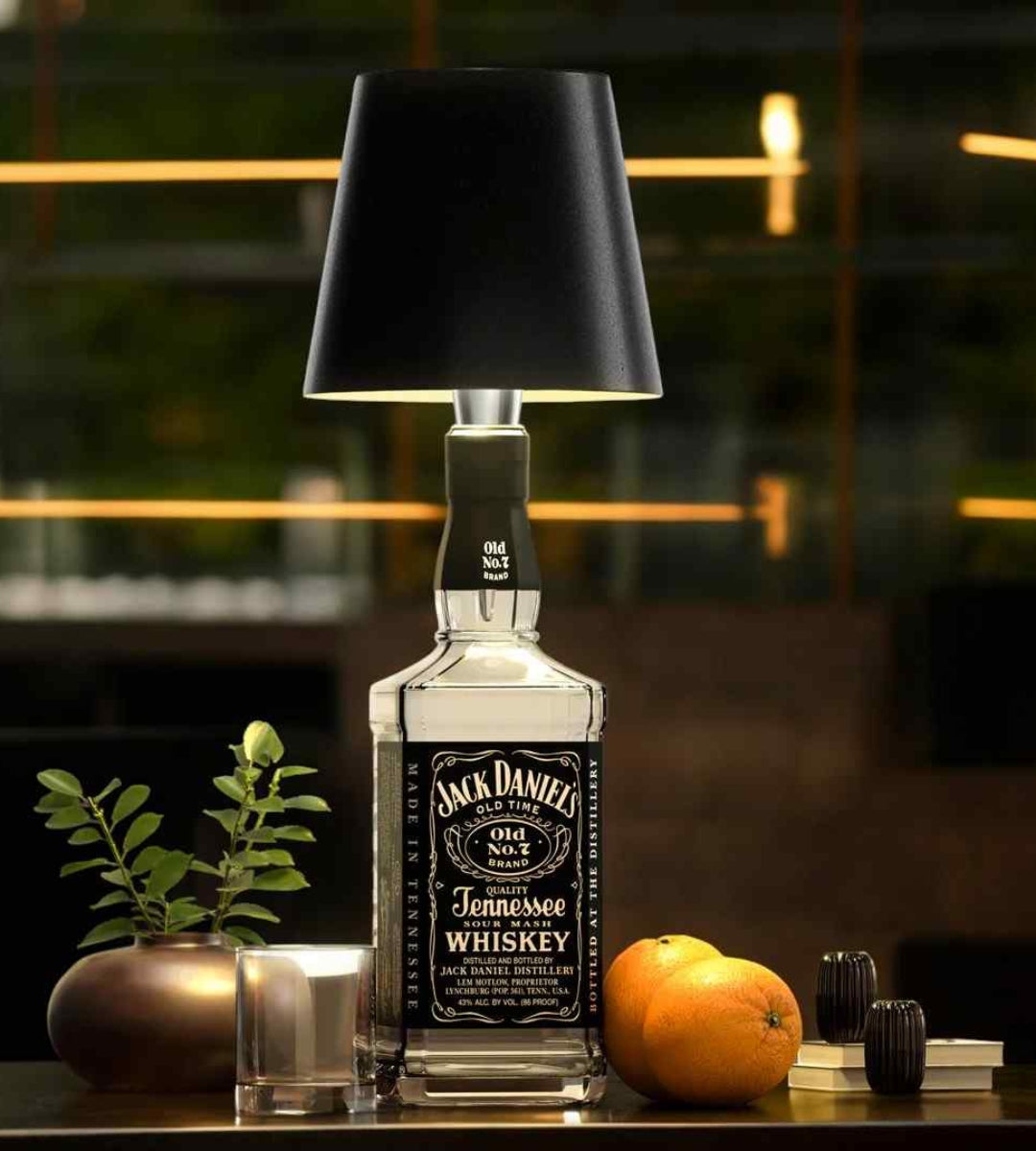 GlowCarafe – Konstnärlig flaskbordslampa