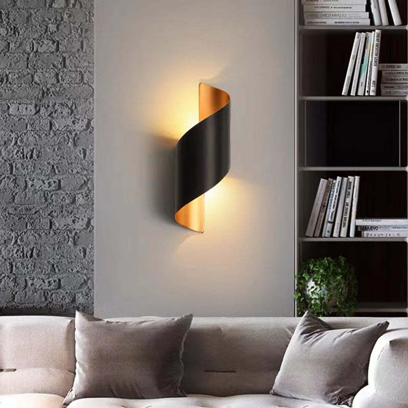 Orr Modern LED Vägglampa, Spiral, Inomhus, Vit/Svart, Metall