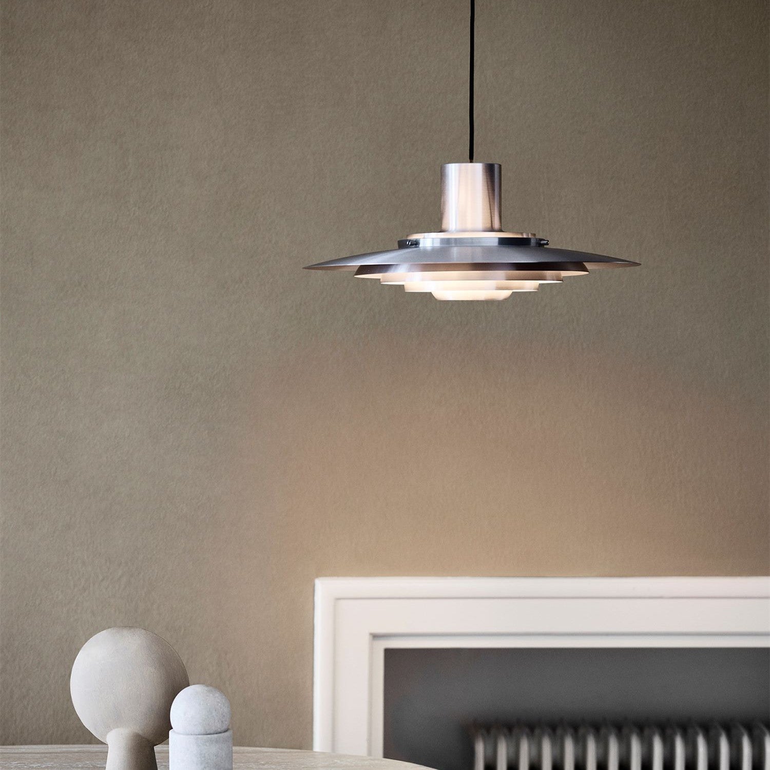AlumaLuxe - Modern Aluminium Taklampa