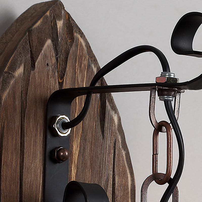 RusticGlow - Vintage vägglampa i trä med järnskärm för inredning i bottenvåningen