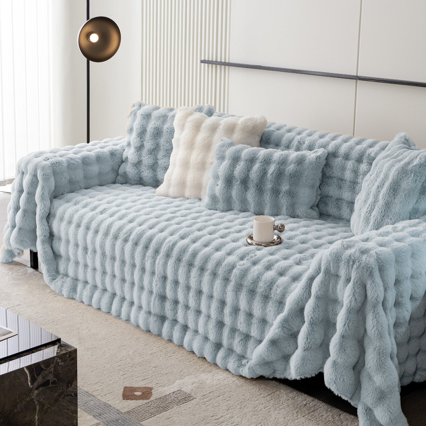 Luxe Ripple Faux Fur Sofföverdrag - Modernt, Stilrent & Hållbart Soffaskydd