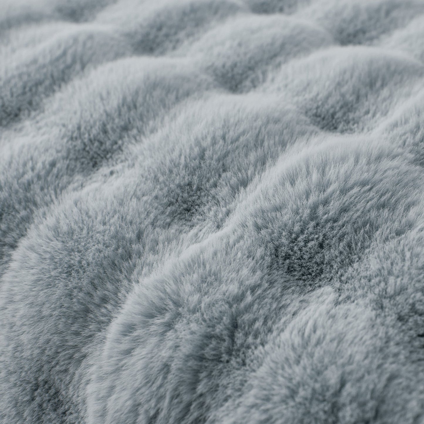 Luxe Ripple Faux Fur Sofföverdrag - Modernt, Stilrent & Hållbart Soffaskydd