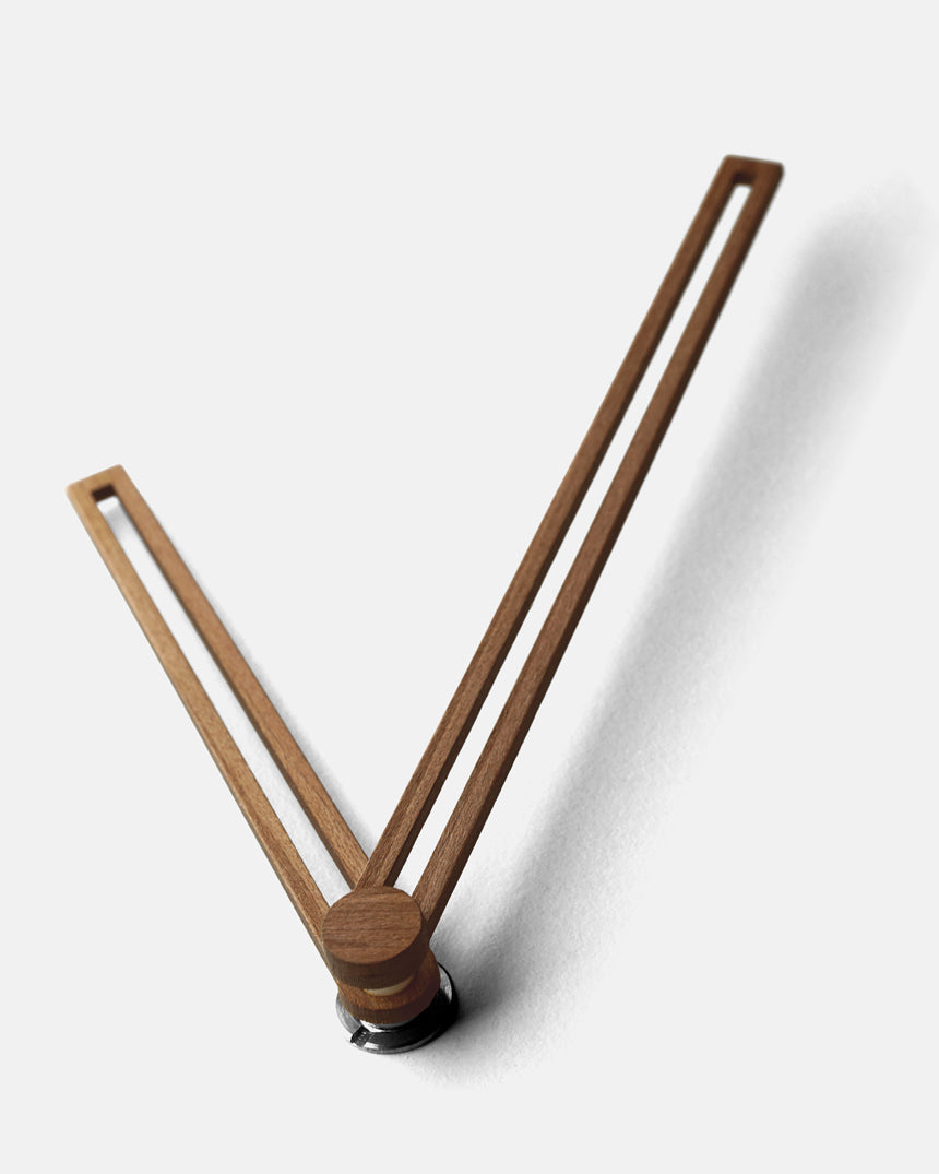 Carvallo – Tyst väggklocka med minimalistisk design för lugna och moderna hem