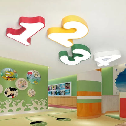 NumGlow - Taklampa med Färgglada Siffror och Roliga Former till Barnrummet