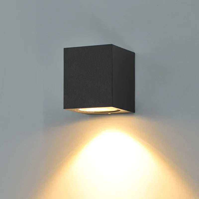 Hemellicht - LED-vägglampa för utomhusbruk