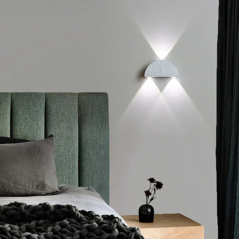 UpGlow - Modern LED Vägglampa med Up-Down Ljus Stilren Belysning