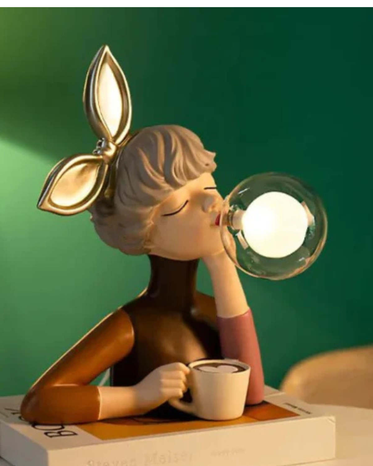 Carvallo – Skulptural Bordslampa med Poetisk Ljusfär för ett Mysigt Inredning