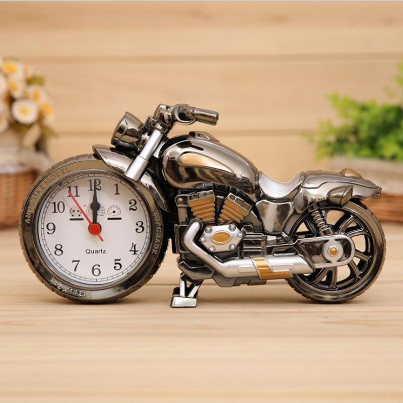 MotoTime – Unik motorcykelklocka med dekorativ design
