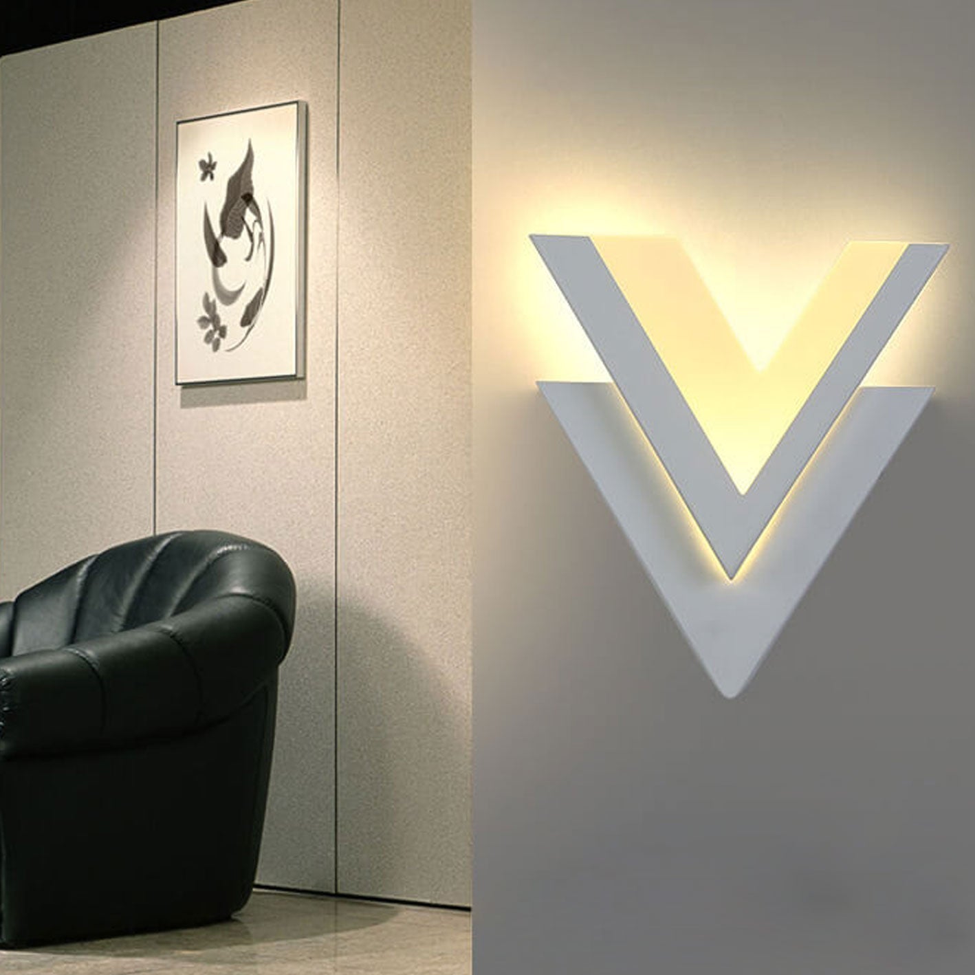 Minimalistisk V-formad LED-vägglampa