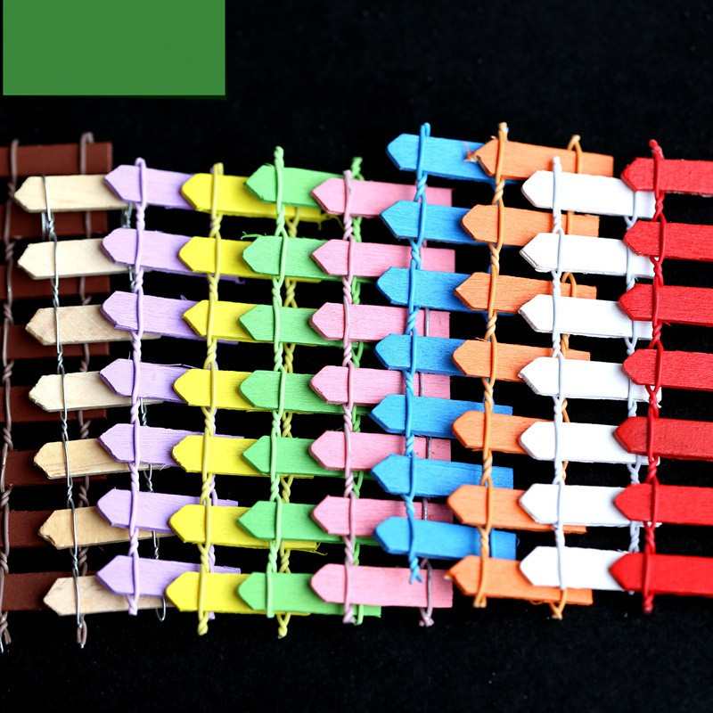 Miniatyr trädgårdsgärde i trä – Färgglad dekoration för feuträdgård och modellbygge