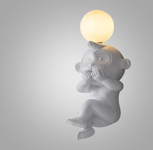 LekfullGlöd - Rolig Apa Vägglampa med Mjölkglas – Dekorativ LED Lampa