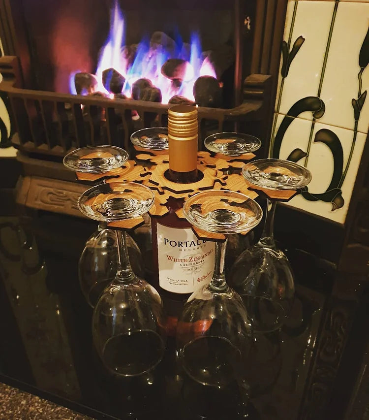 Carvallo - charmigt vinrack i snöflingedesign