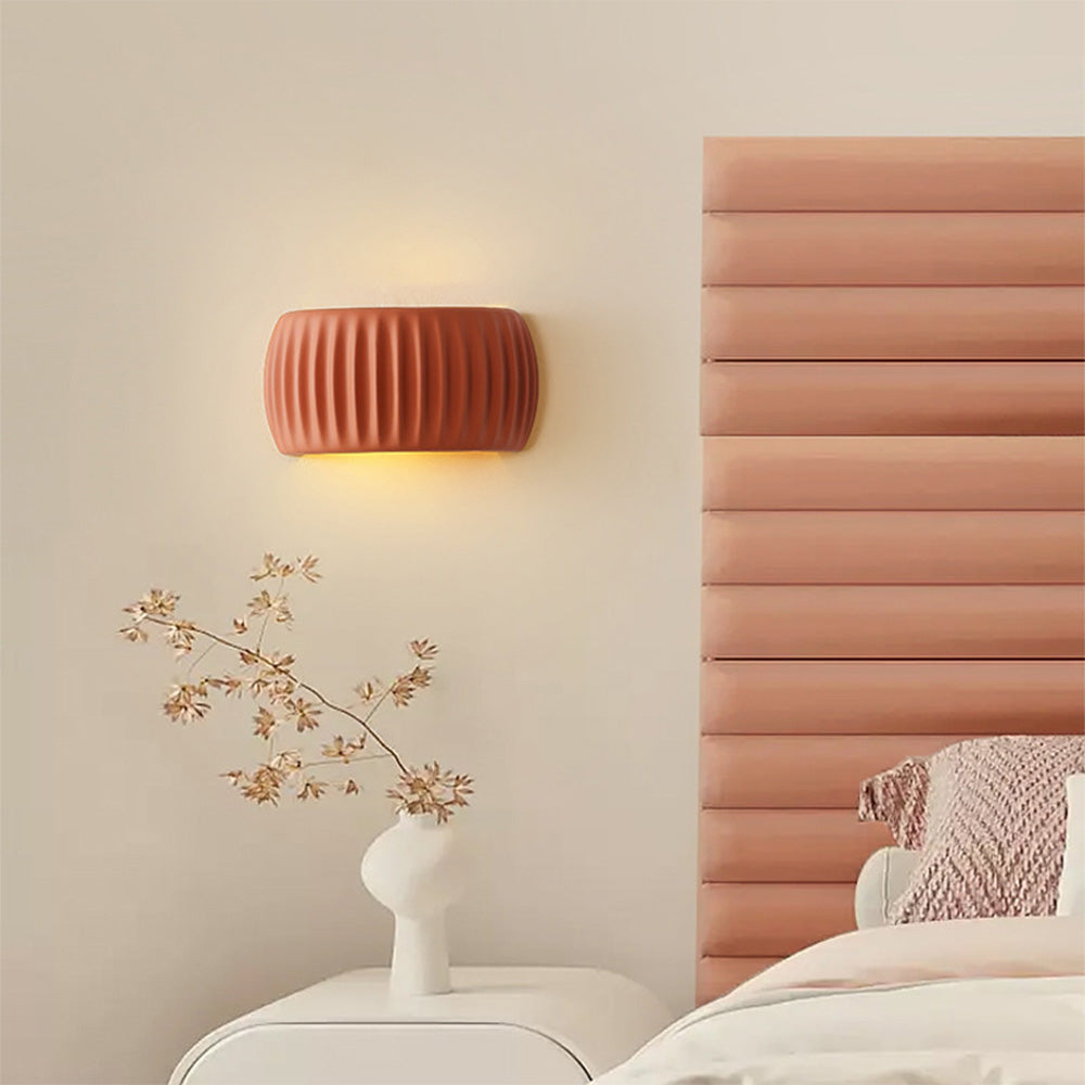Moderna Harsh Design Vägglampa
