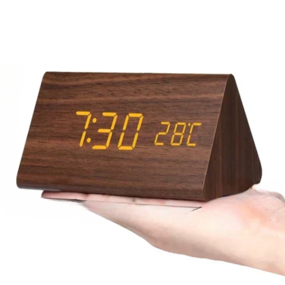 LED väckarklocka med träig digital display
