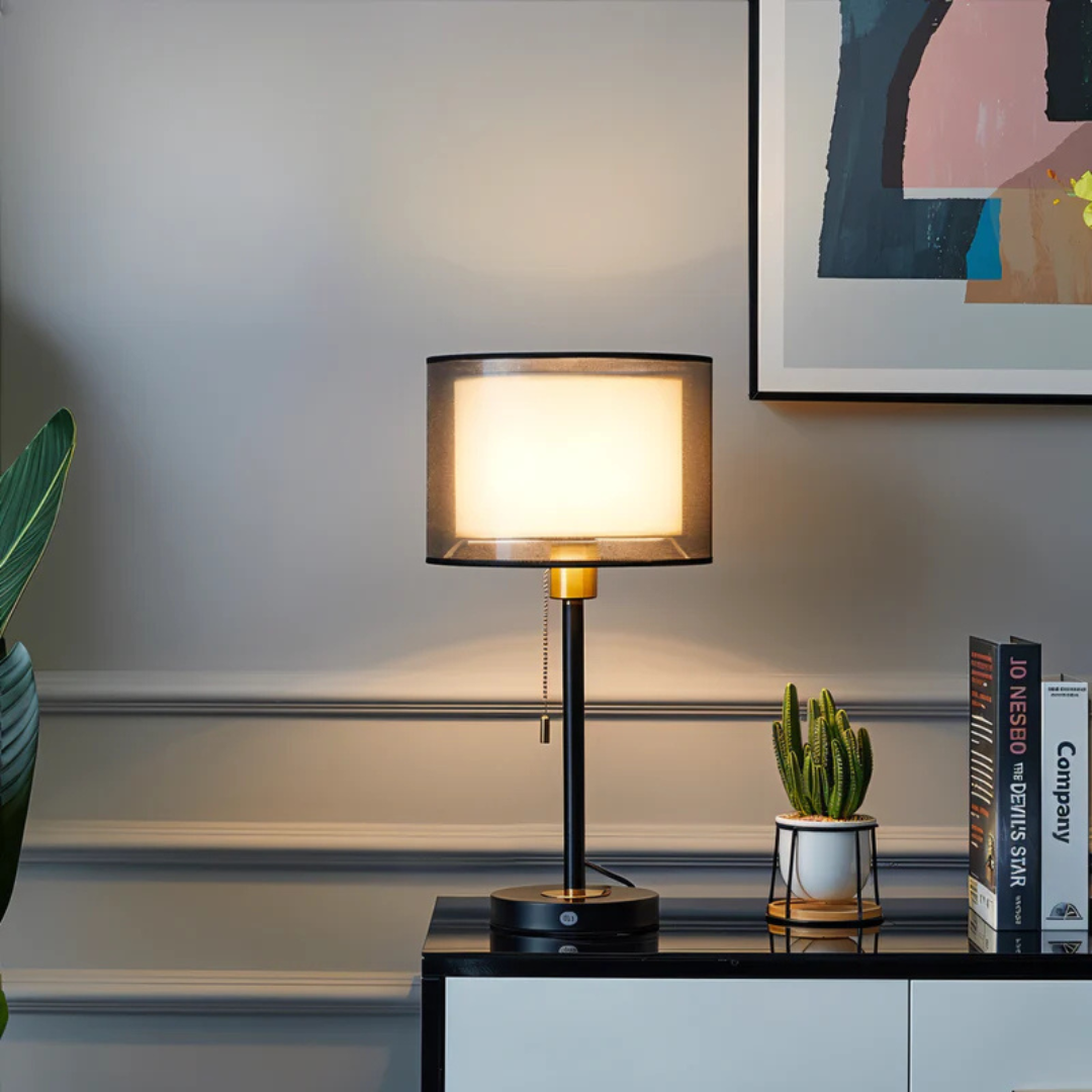 Lumis Dunea | Bordslampa med dubbelskiktad textilskärm i mjuk design