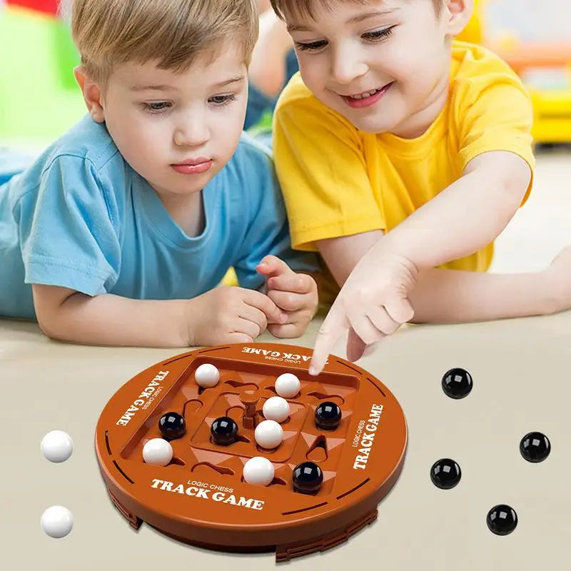TrackGame Strategi 4-i-rad Spel