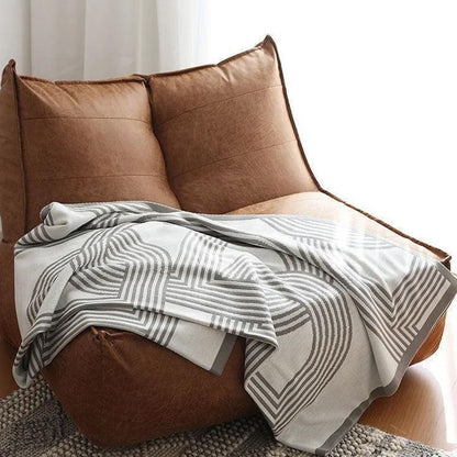 Snuggle Maze Stickad Filt