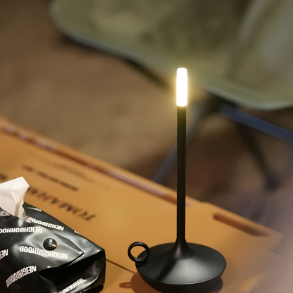 Bärbar cylindrisk bordslampa