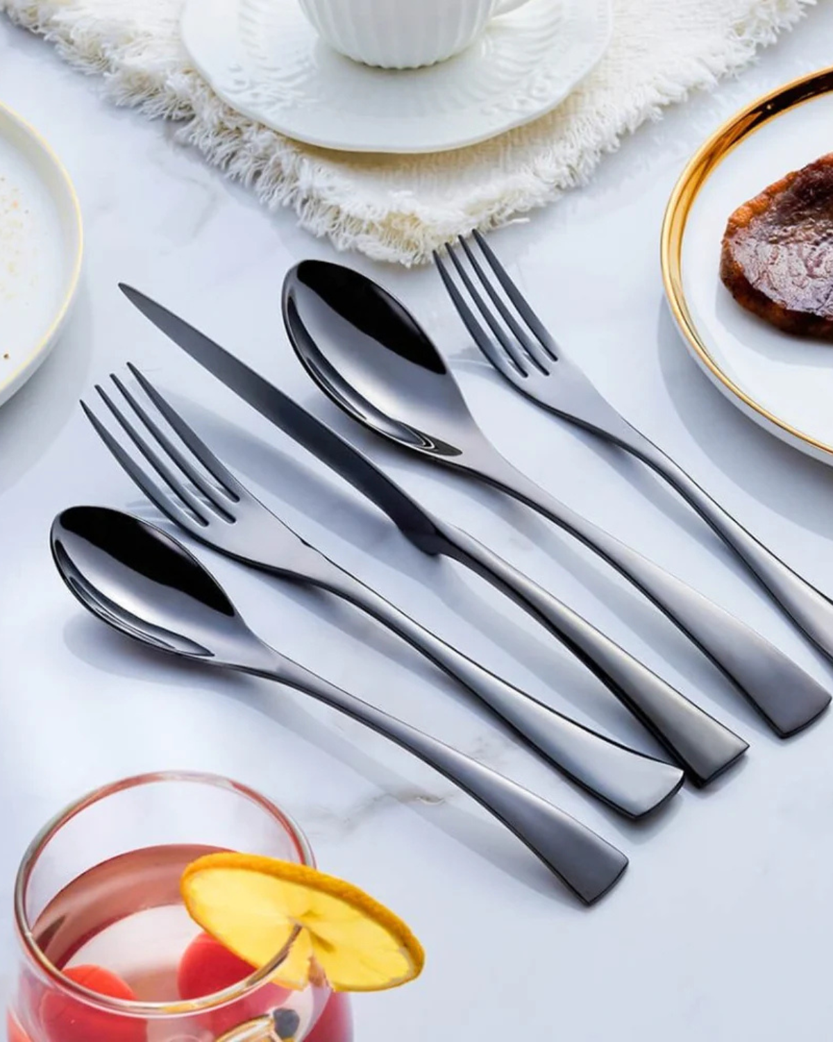 Élan Luxe – Fint Bestickeset med Tidlös Elegans för en Stilig Dukning