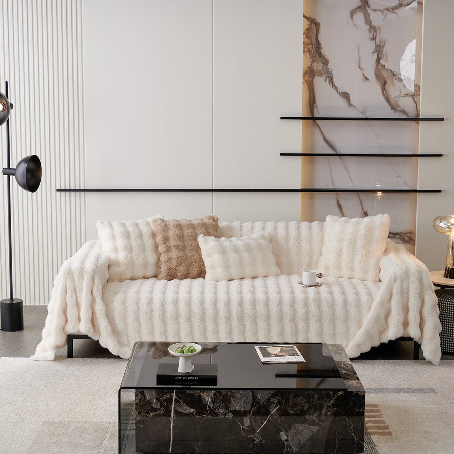 Luxe Ripple Faux Fur Sofföverdrag - Modernt, Stilrent & Hållbart Soffaskydd