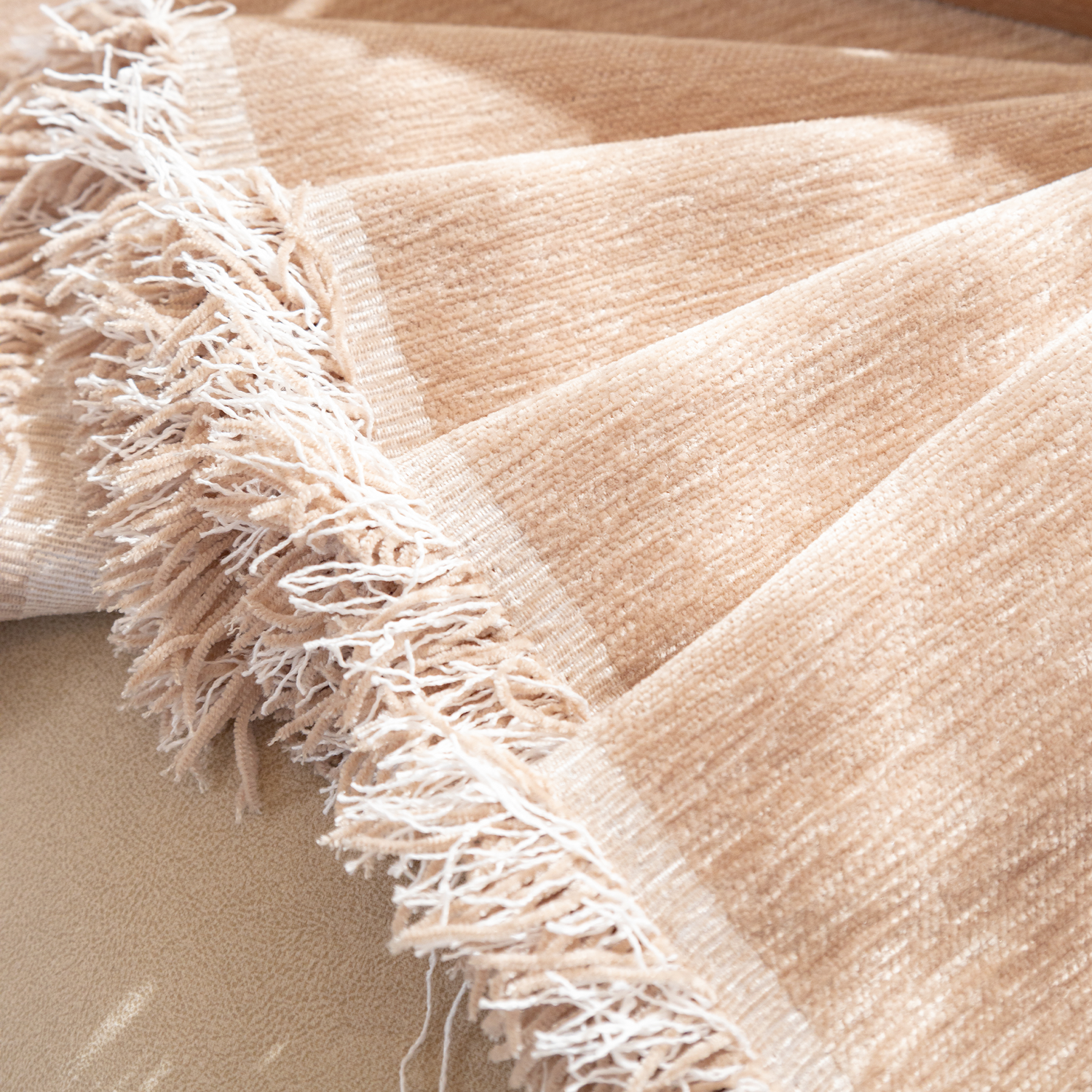 Slät Mocha Sofföverdrag - Modernt, Stilrent &amp; Hållbart Soffskydd