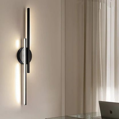 Alana Modern LED Vägglampa - Tvålinjär, Svart/Vit, Metall, Sovrum