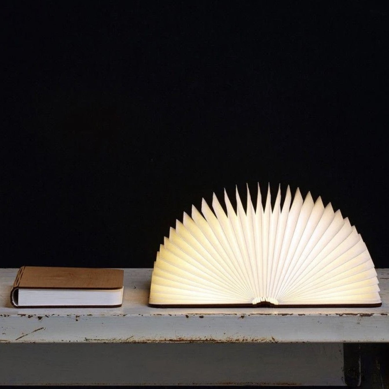 ReadEase - Flexibel bokljus för mysiga läshörnor