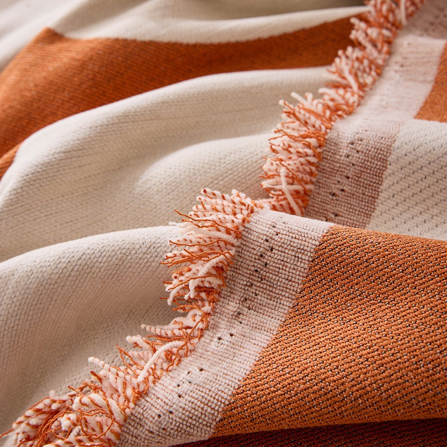 Picasso's Mirage Sofföverdrag - Modernt, Styligt & Hållbart Soffskydd