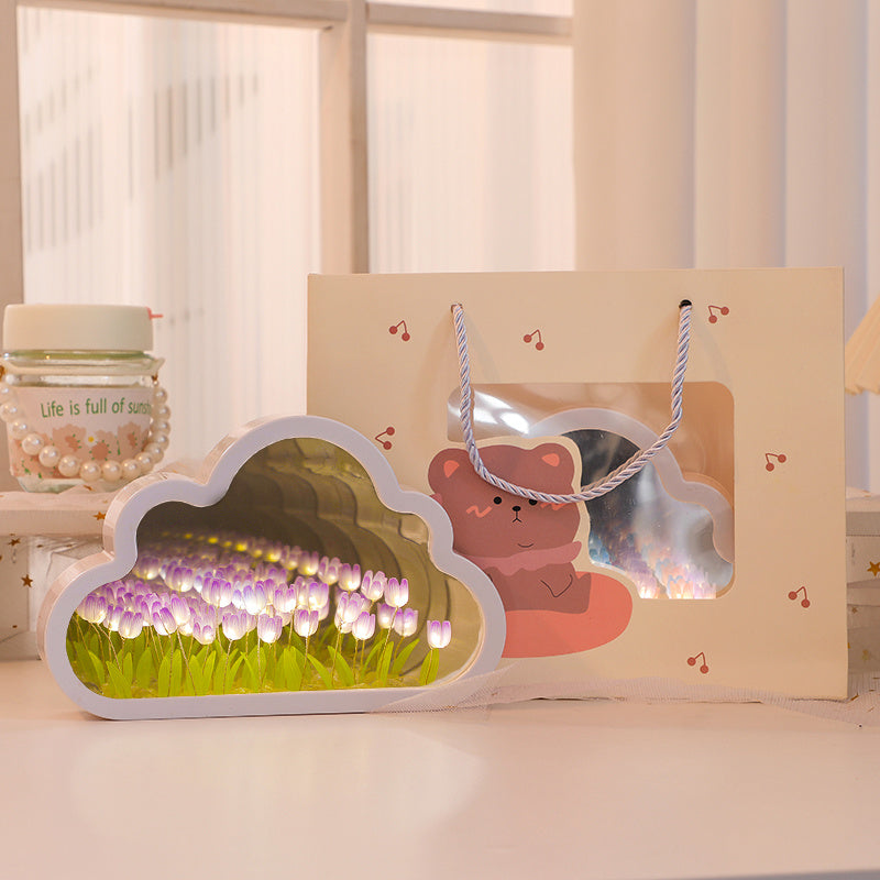 Tulpanlampa - LED Nattljus med Blomdesign