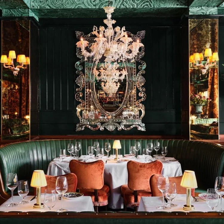 Carvallo – Sladdlös Bordslampa med Fin Tygskärm och LED-belysning