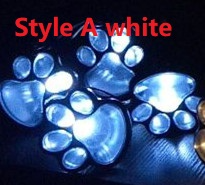 Solarlampa med tassavtryck design – LED trädgår belysning i multicolor för utomhusbruk