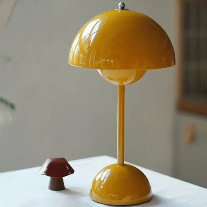 Bud LED Bordslampa för Heminredning med Modern Design och Varm Ljus