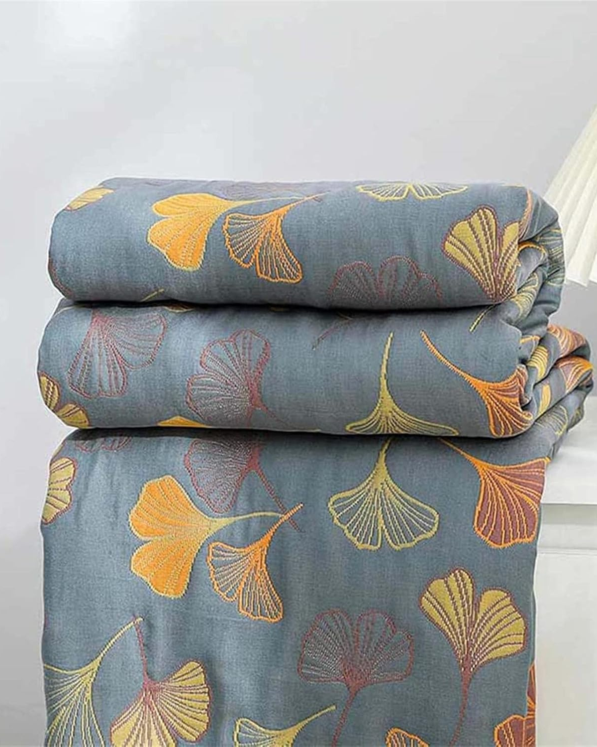 Carvallo – Lyxig bomullsfilt med fint lövmönster för värme och stil