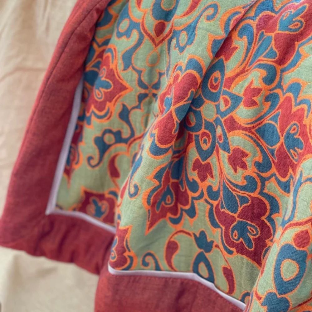 Livlig Arv Blommig Sommertäcke